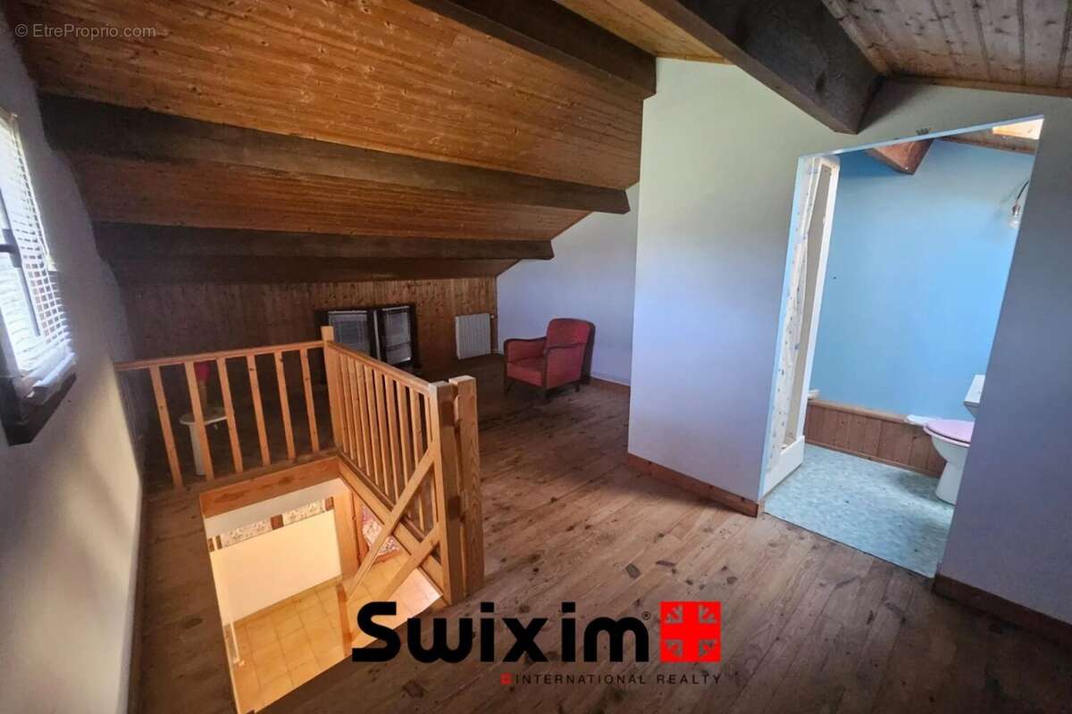 Maison à COUQUEQUES