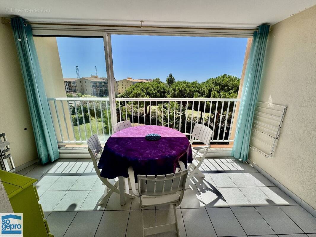 Réf : 2076 - Vente Bel Appartement 2 Pièces Cabine avec Garage secteur Richelieu ! - photo 2