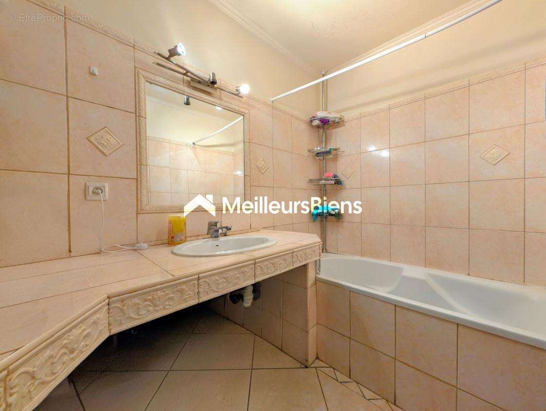 Appartement à LES MUREAUX
