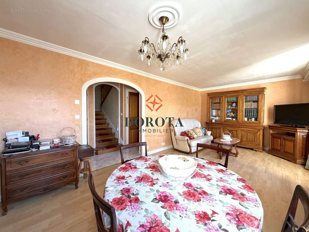 Maison à VILLARD-BONNOT