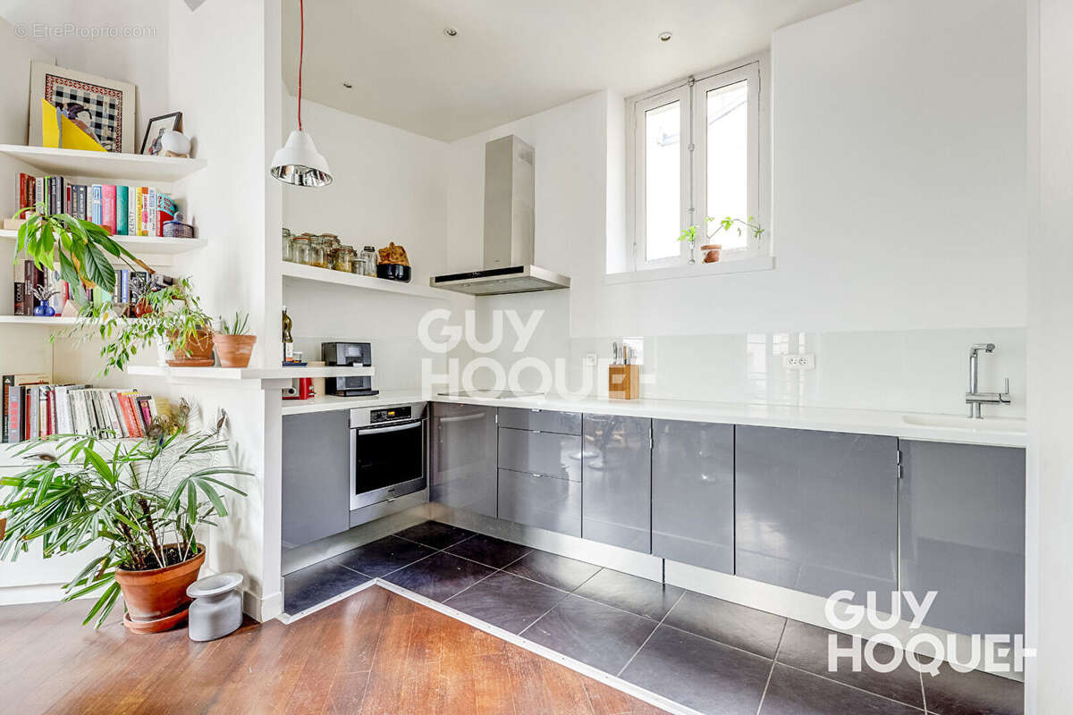 Appartement à PARIS-19E