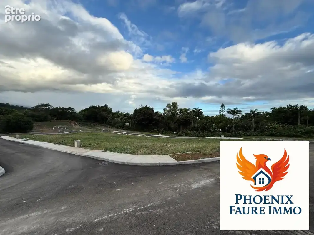 Photo Terrain à Saint-Louis au prix de 96 000€