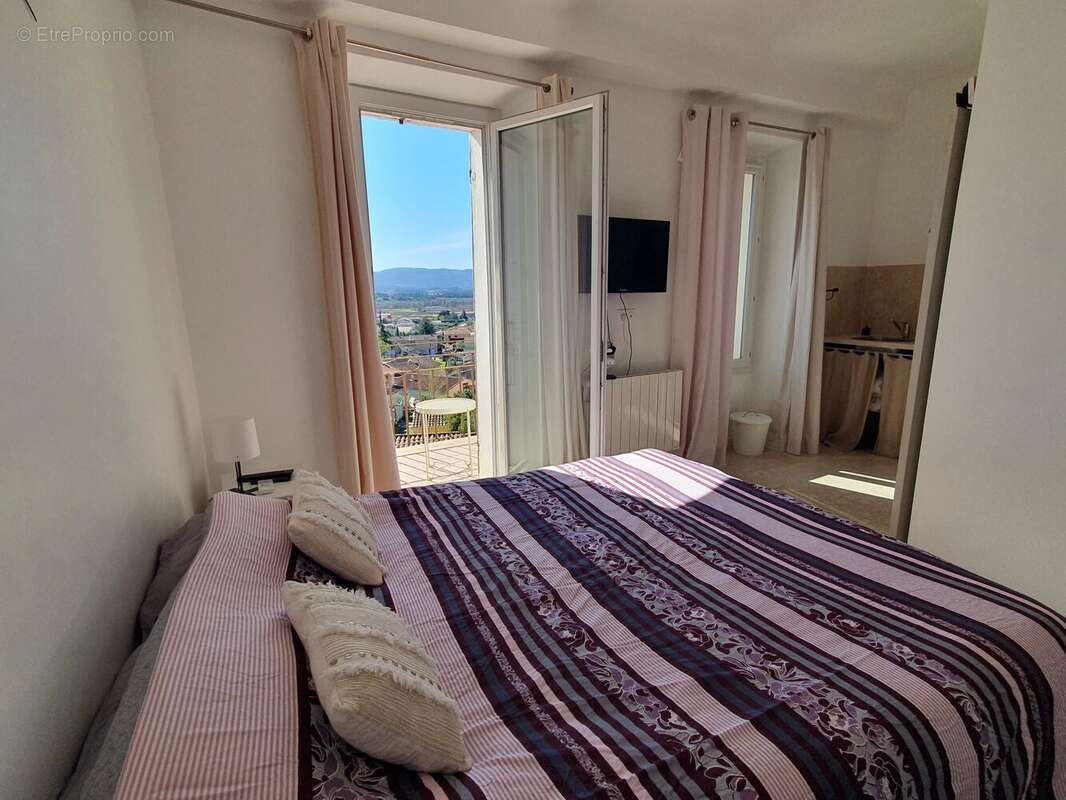 Maison à POURRIERES