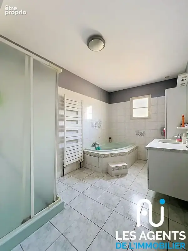 Vernon - Maison familiale 4 chambres  Vie de plain-pied  Terrain 1 150 m² - photo 7
