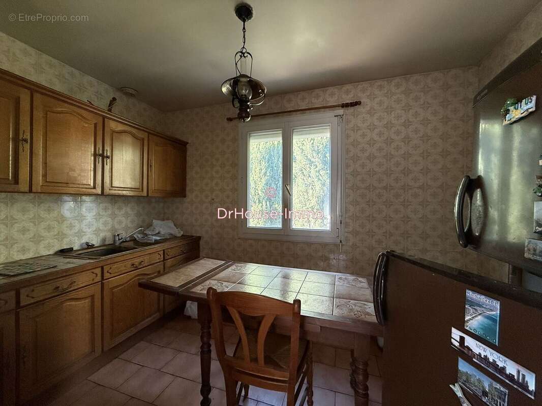 Maison à SAINT-VICTORET