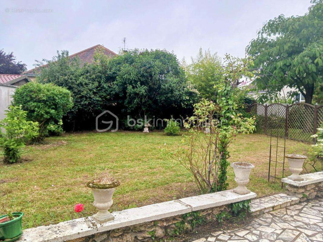 Maison à BALLAN-MIRE