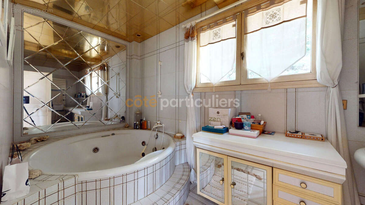 Maison à GIF-SUR-YVETTE