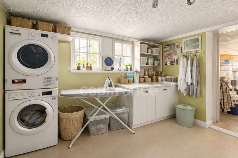 Maison à LE RELECQ-KERHUON