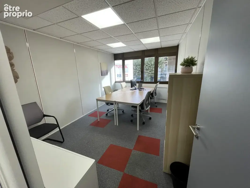 Commerce 116 m² à vendre à Courbevoie (92400) - photo 5
