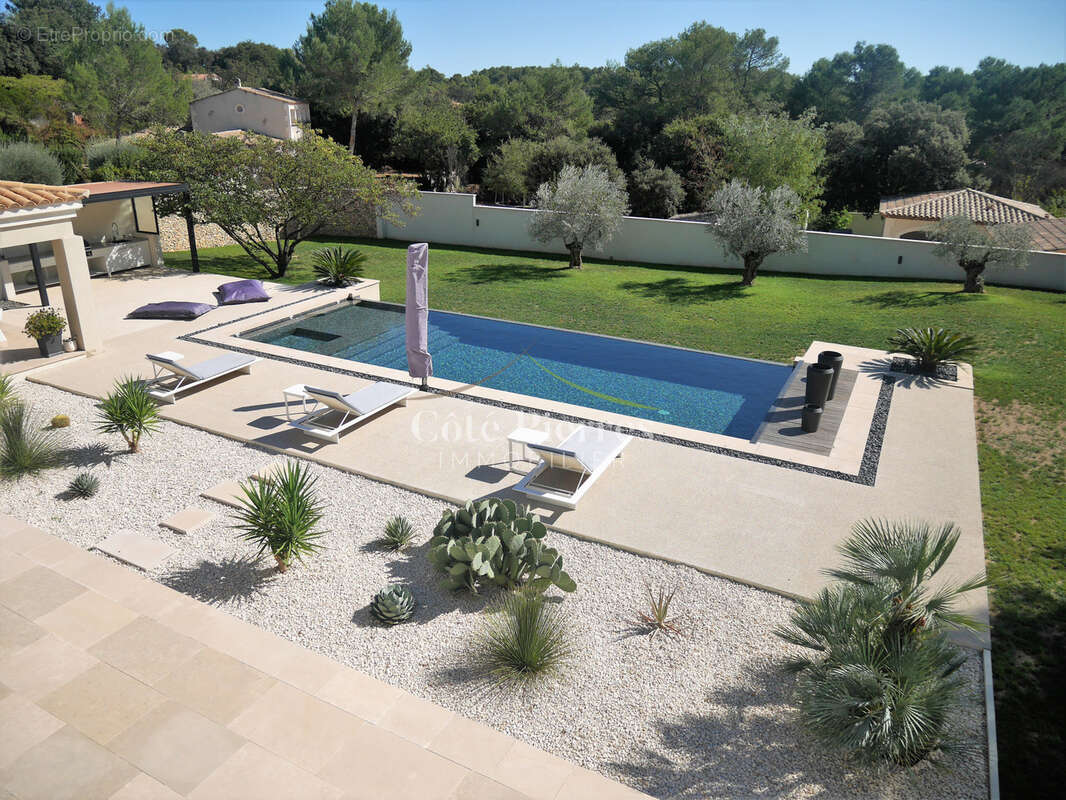 Maison à NIMES