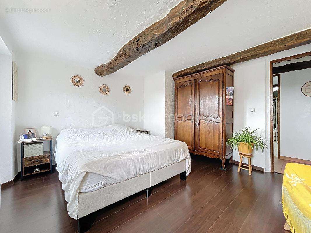 Maison à ROQUEFORT-LES-PINS