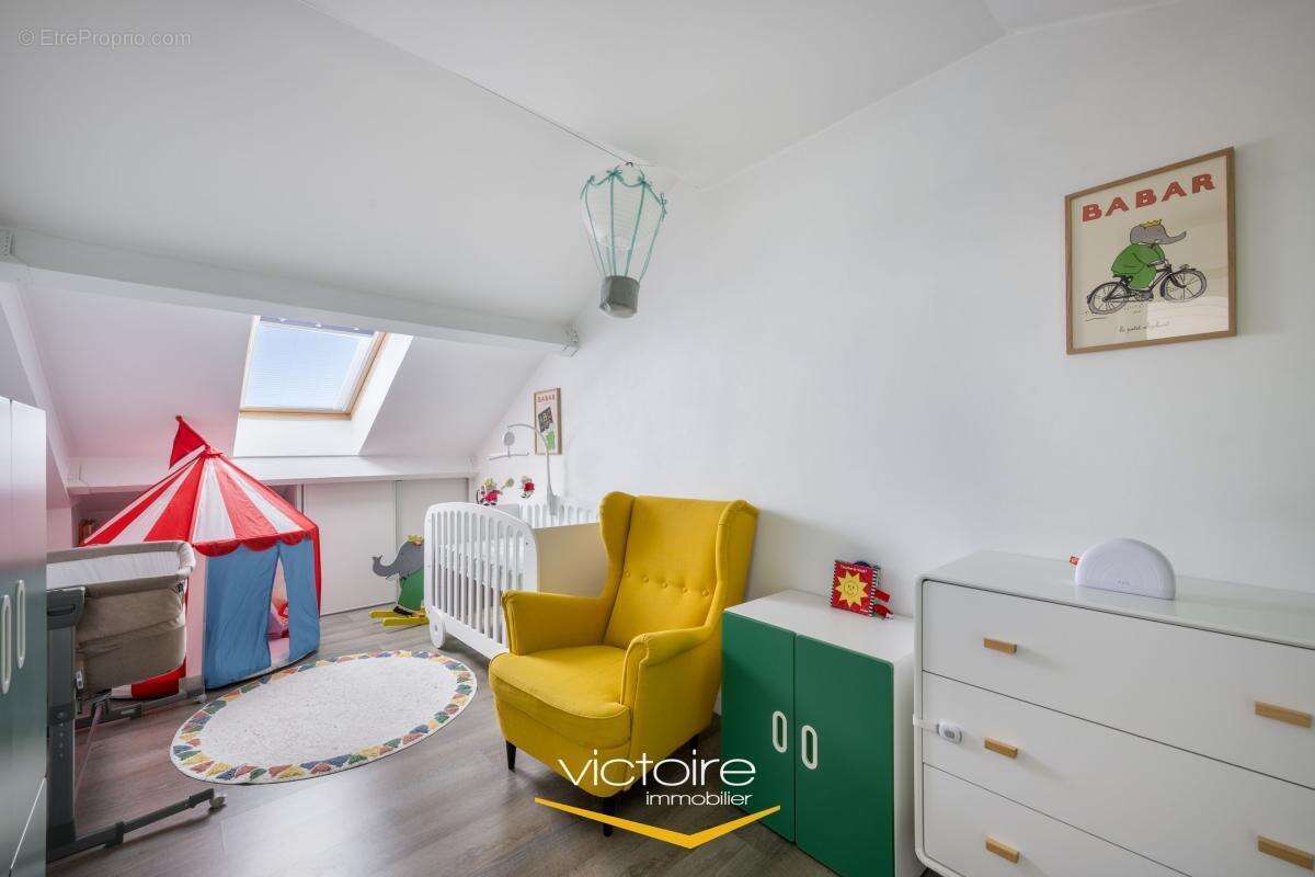 Lyon 3ème Montchat - Grange Blanche, Magnifique T3 Bis familial en Duplex avec balcons - photo 9