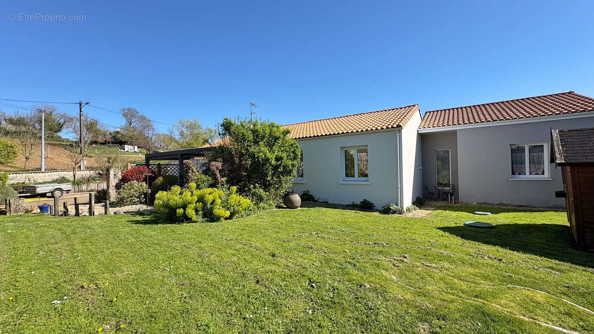 Maison à SAINT-MAXIRE