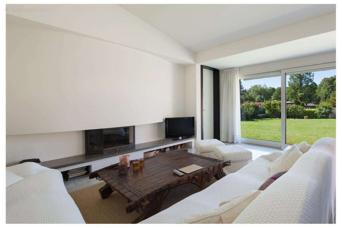 Appartement T3 de 64m² à Aix-en-Provence - photo 2