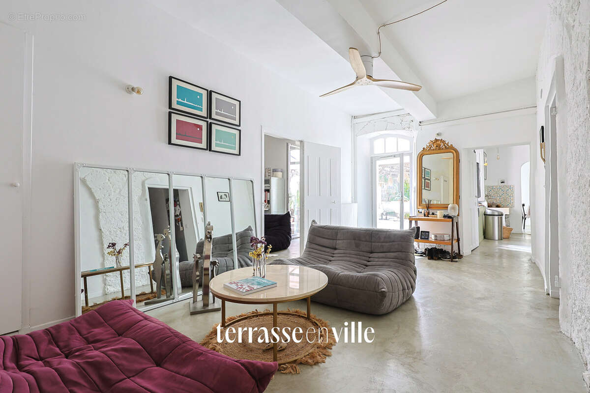 La ciotat   centre historique - grand duplex - t9 - 192 m2   5 ch - parcelle 350m2 - parking - 1 250 000€ - photo 17