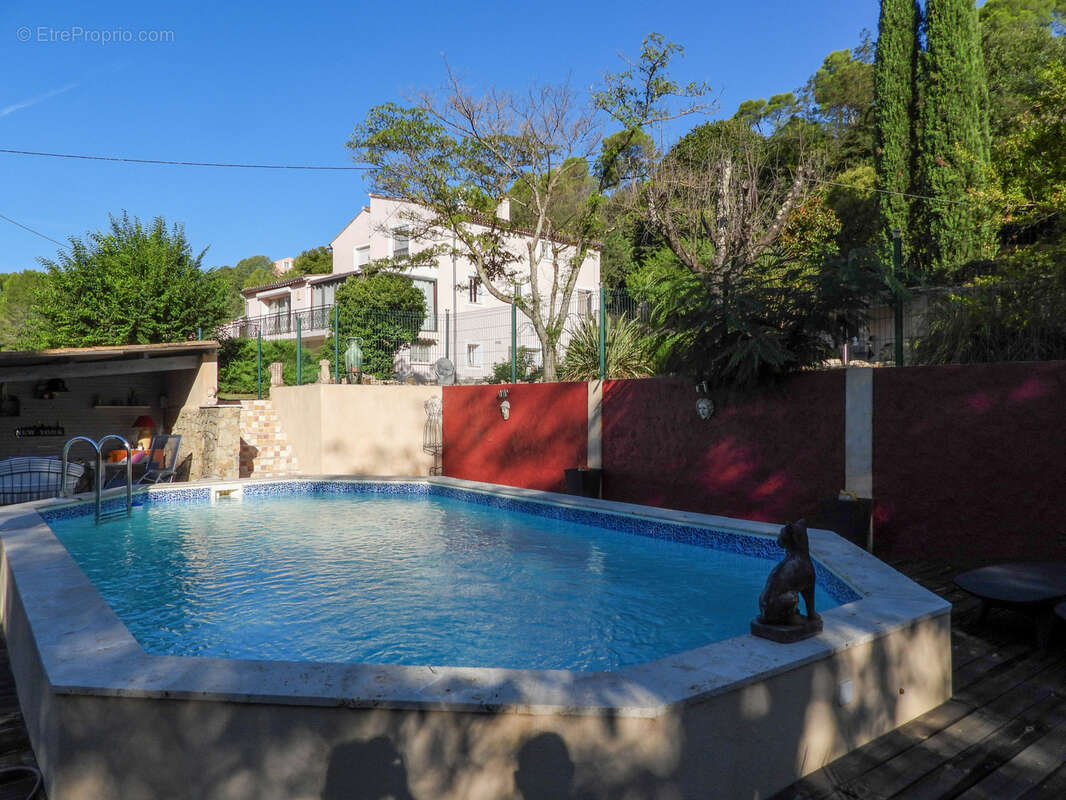 Maison à ENTRECASTEAUX