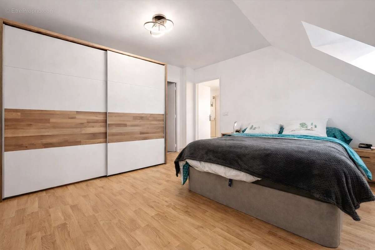 Appartement à FONTENAY-TRESIGNY