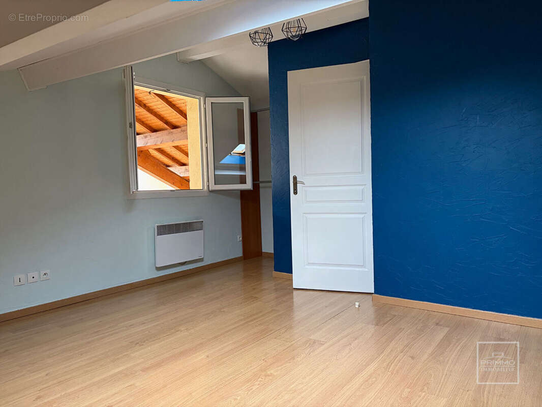 Appartement à LES CHERES