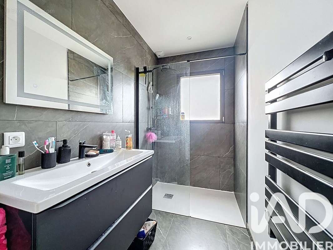 Photo 7 - Maison à CHARRON