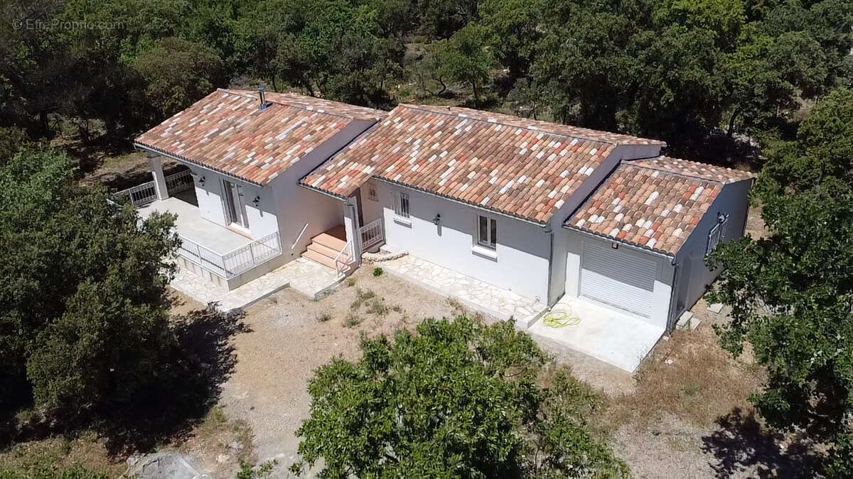 Maison à REGUSSE