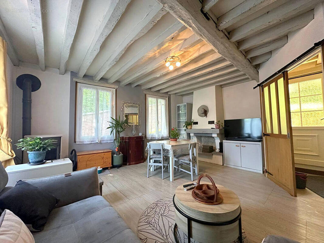 Maison à CHAUMONT-EN-VEXIN