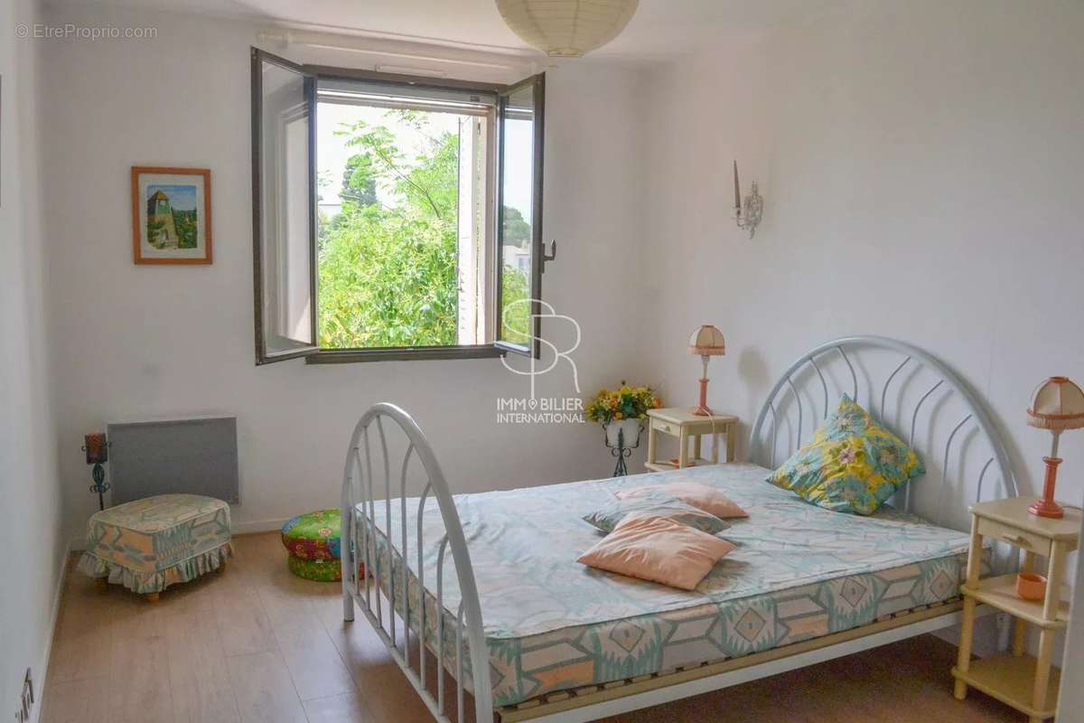 Maison à VILLENEUVE-LOUBET