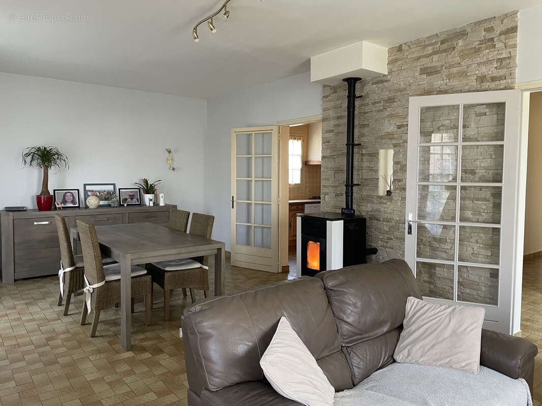 Maison à AIGREFEUILLE-D&#039;AUNIS