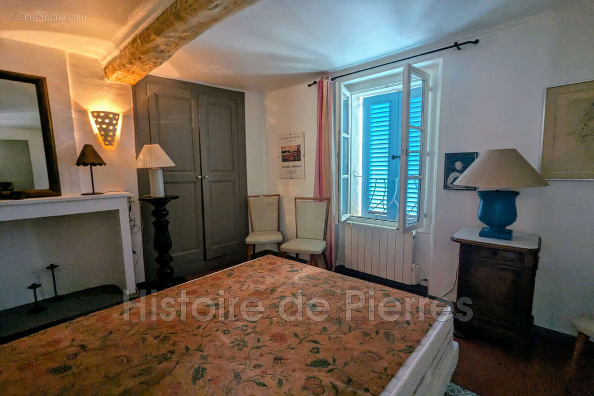 Maison à LA GARDE-FREINET