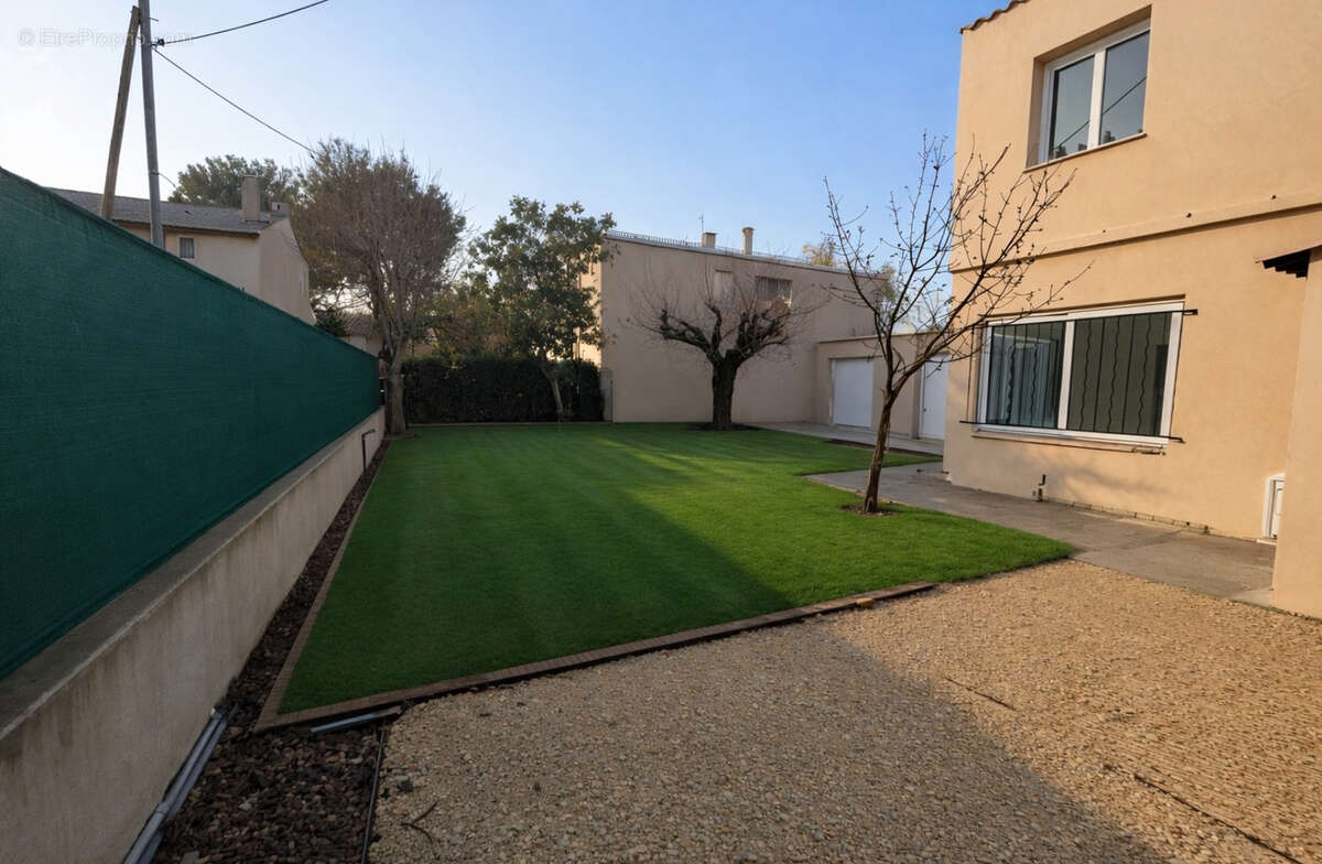 Appartement à PERTUIS