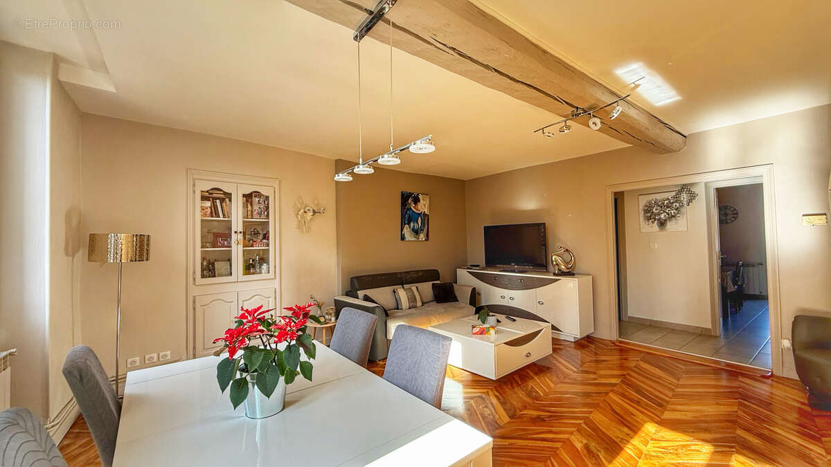 Appartement à VOIRON