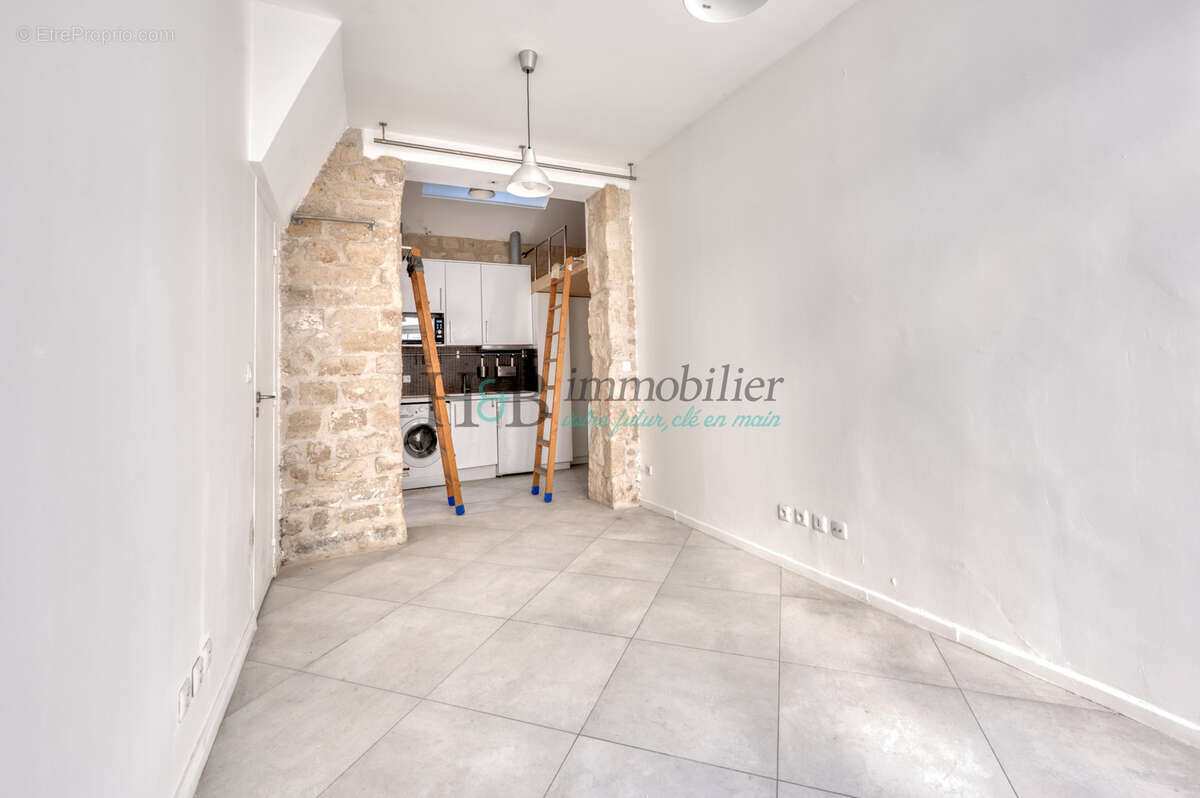 Appartement à PARIS-11E
