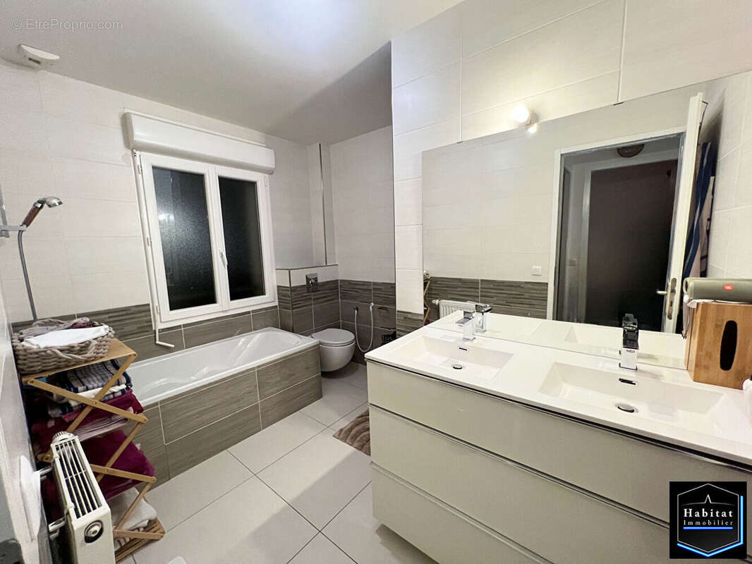 Maison à NANTEUIL-LE-HAUDOUIN