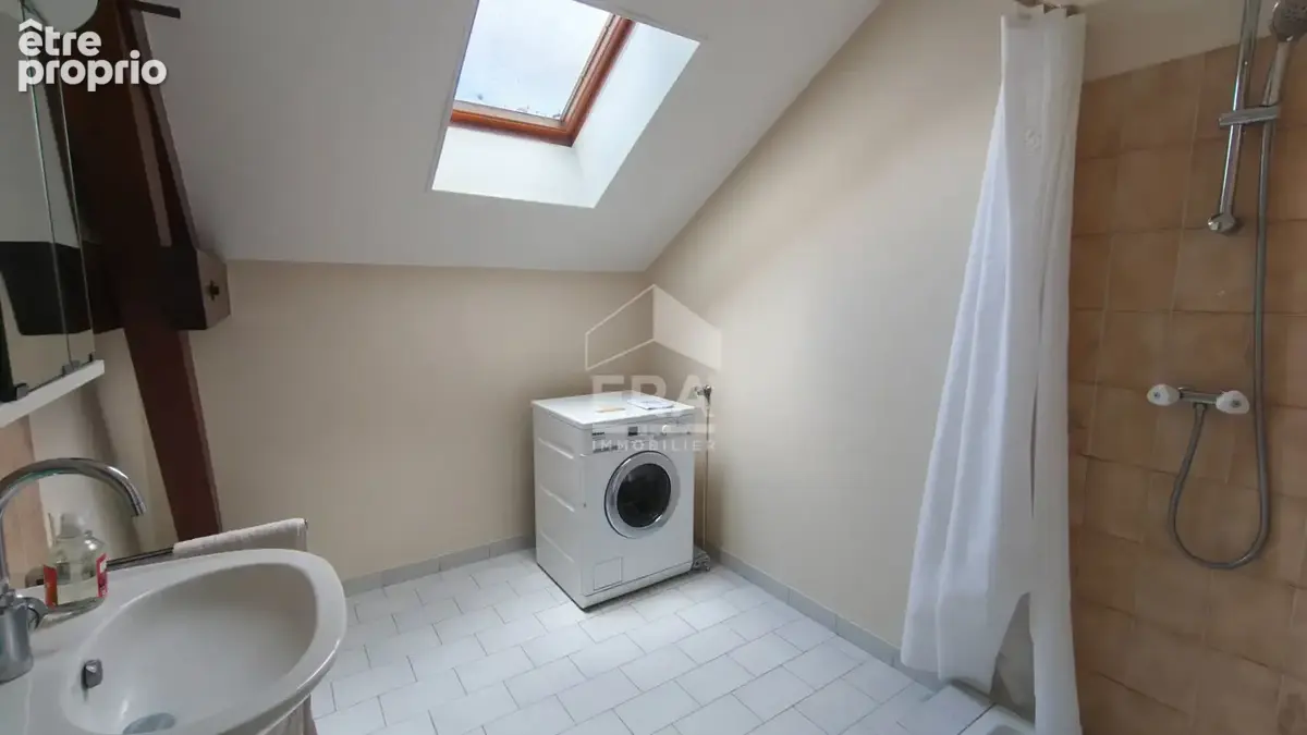 Maison 148m² à saint-denis-lès-bourg - photo 9