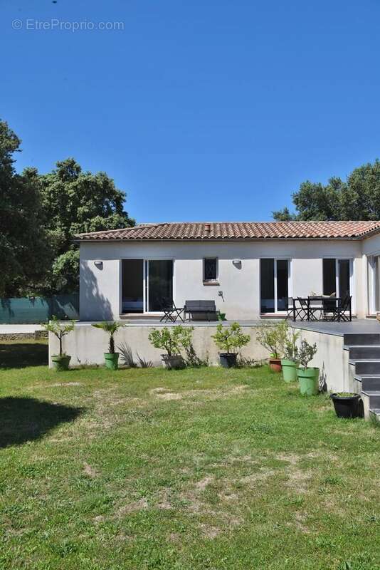 Maison à UZES