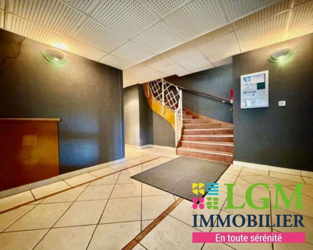 Appartement à LATTES