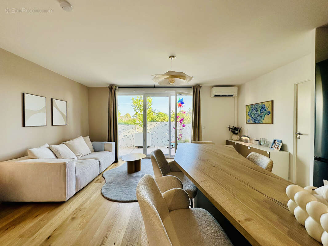 Appartement à LATTES