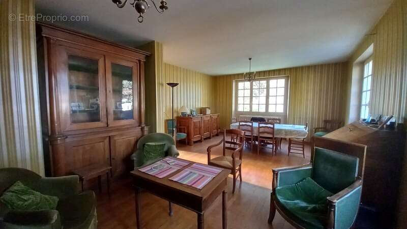 Maison à vendre 6 pièces VILLEFRANCHE DE ROUERGUE (12) - photo 5