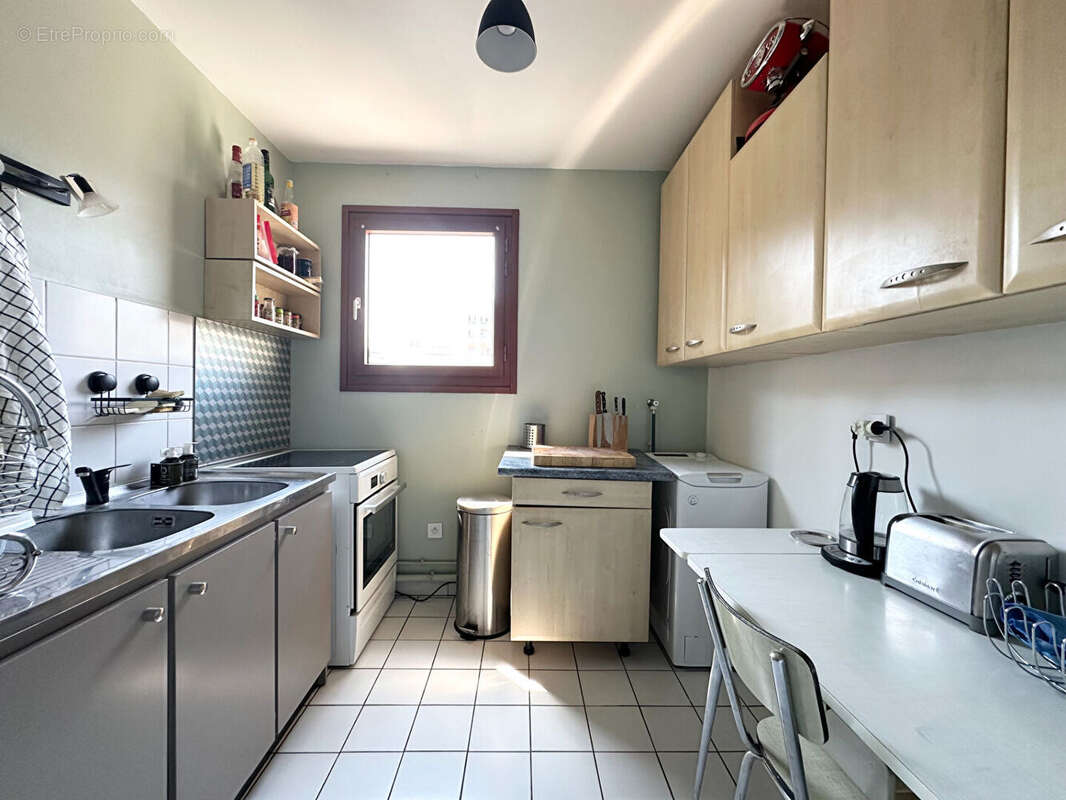 Appartement à PARIS-18E