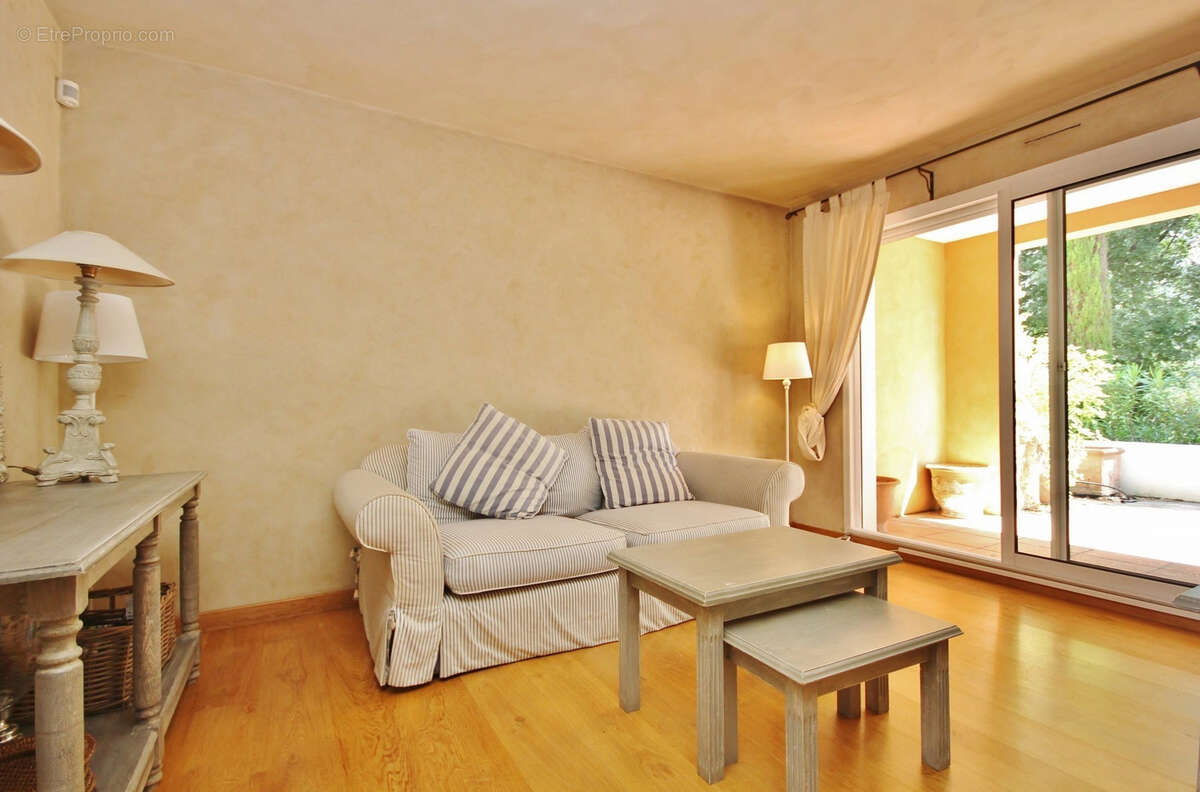 Maison à MOUGINS