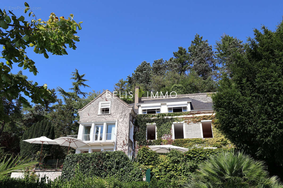 Maison à CHINON