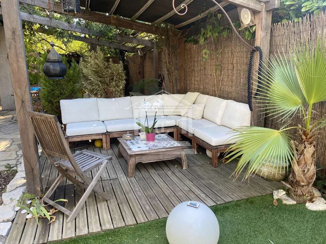 Maison à TOURRETTES