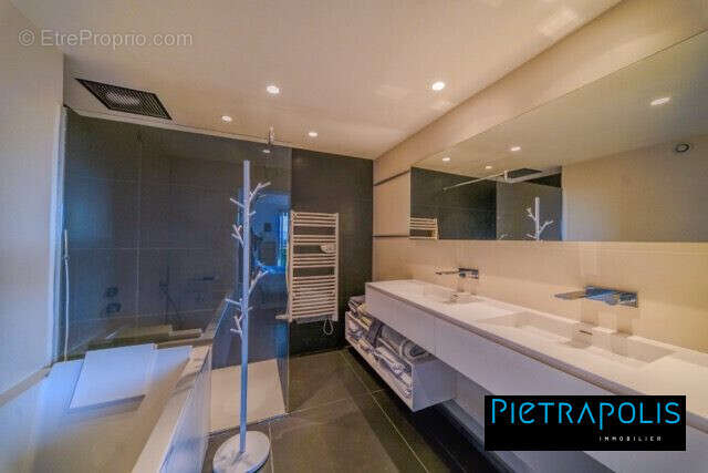 Appartement à SAINTE-FOY-LES-LYON