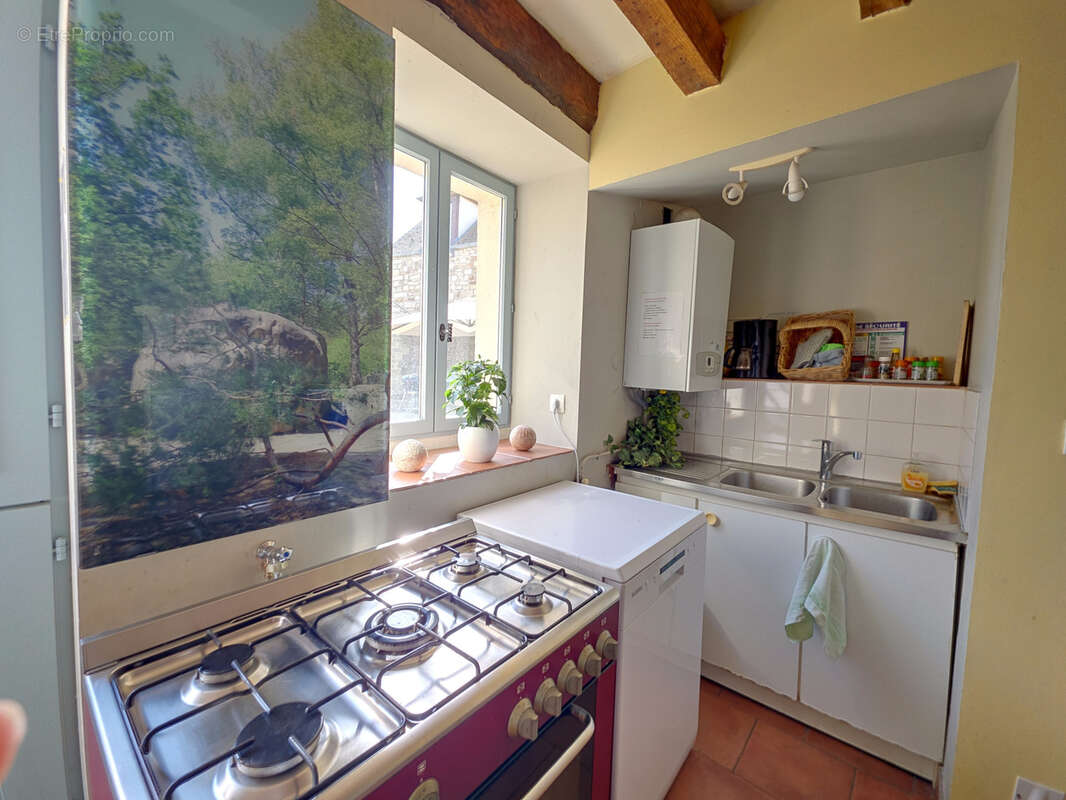 Maison à SAINT-MARTIN-EN-BIERE