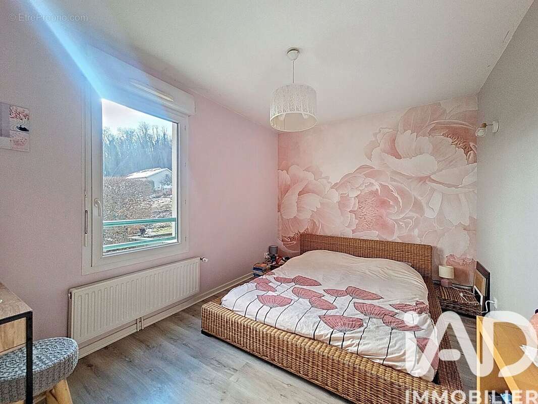 Appartement 90 m² à Allonzier-La-Caille  - photo 9