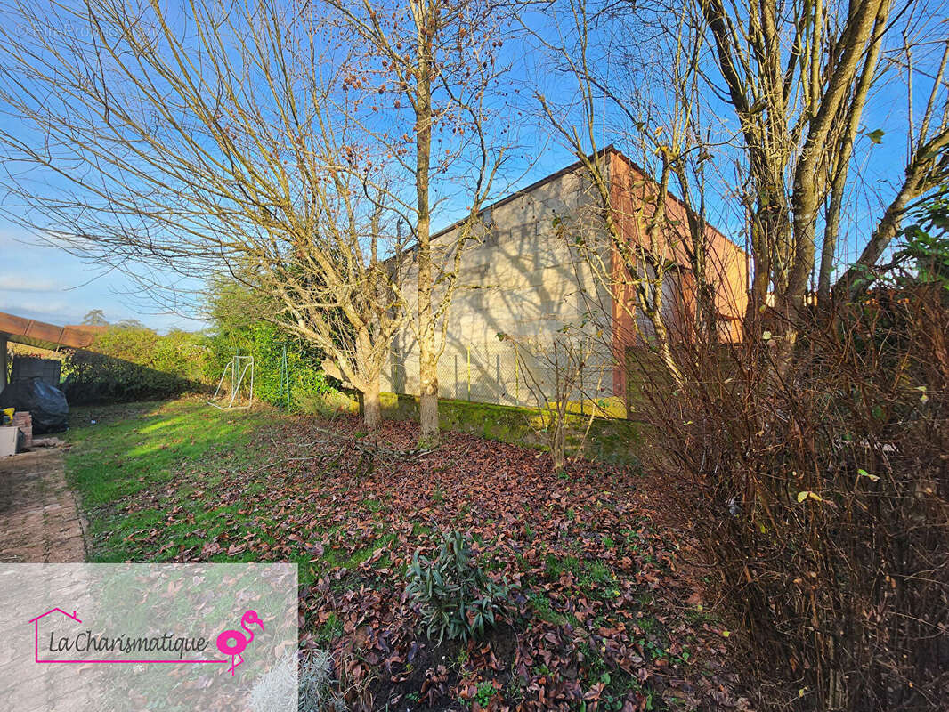 Maison à CONFLANS-SUR-LANTERNE