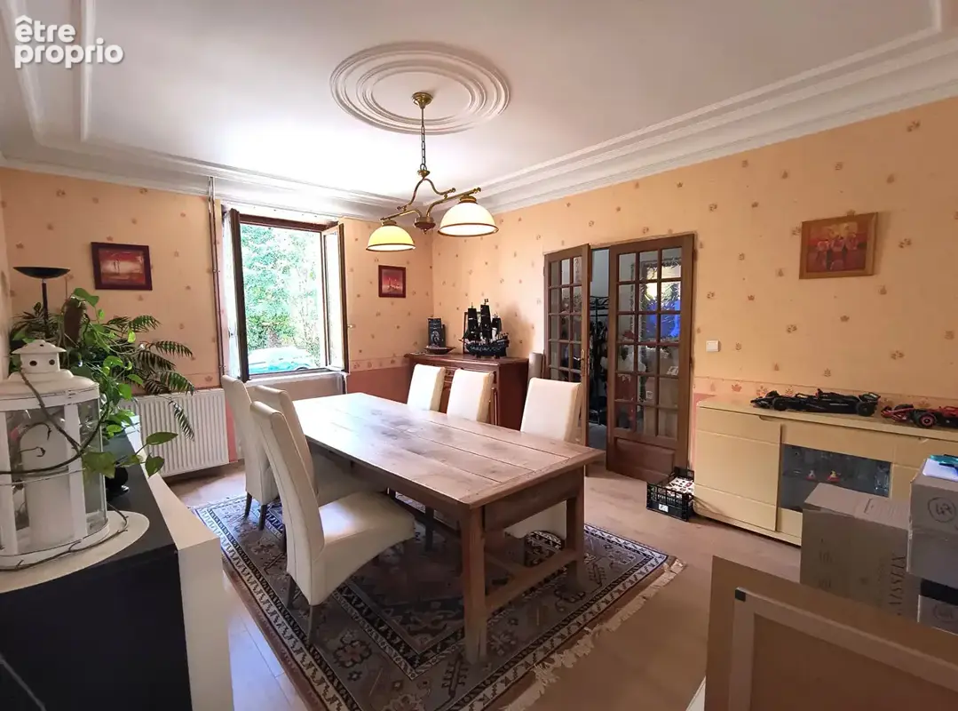 Haute-Vienne - Superbe maison en pierre de 6 chambres avec un jardin de 7700 m², une grange et une vue imprenable - photo 4