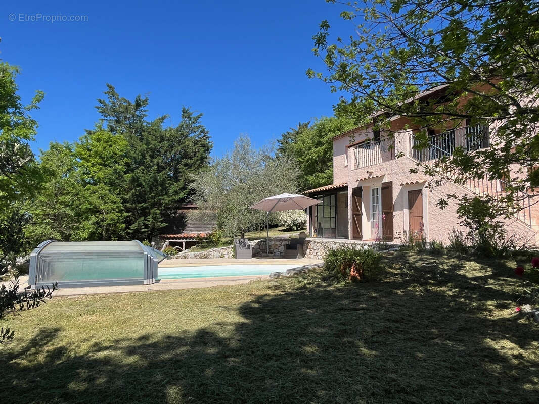 Maison à SAINT-VALLIER-DE-THIEY