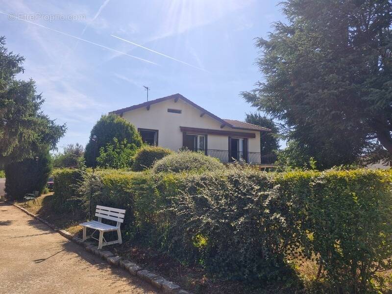 Maison à UNIEUX