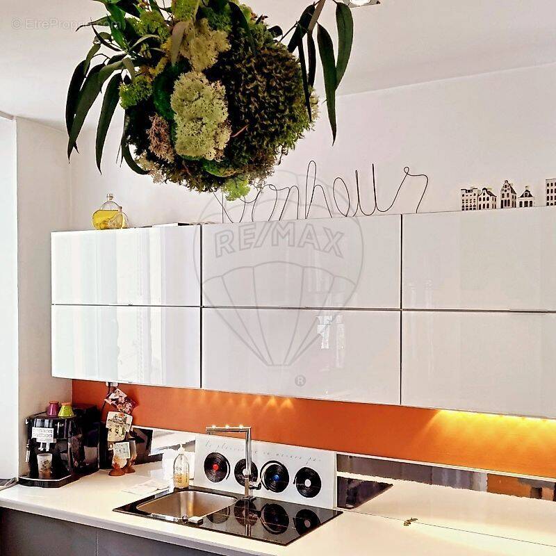 Appartement à MARSEILLE-6E