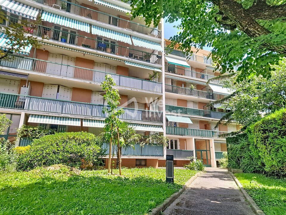 Appartement à BOURG-LES-VALENCE
